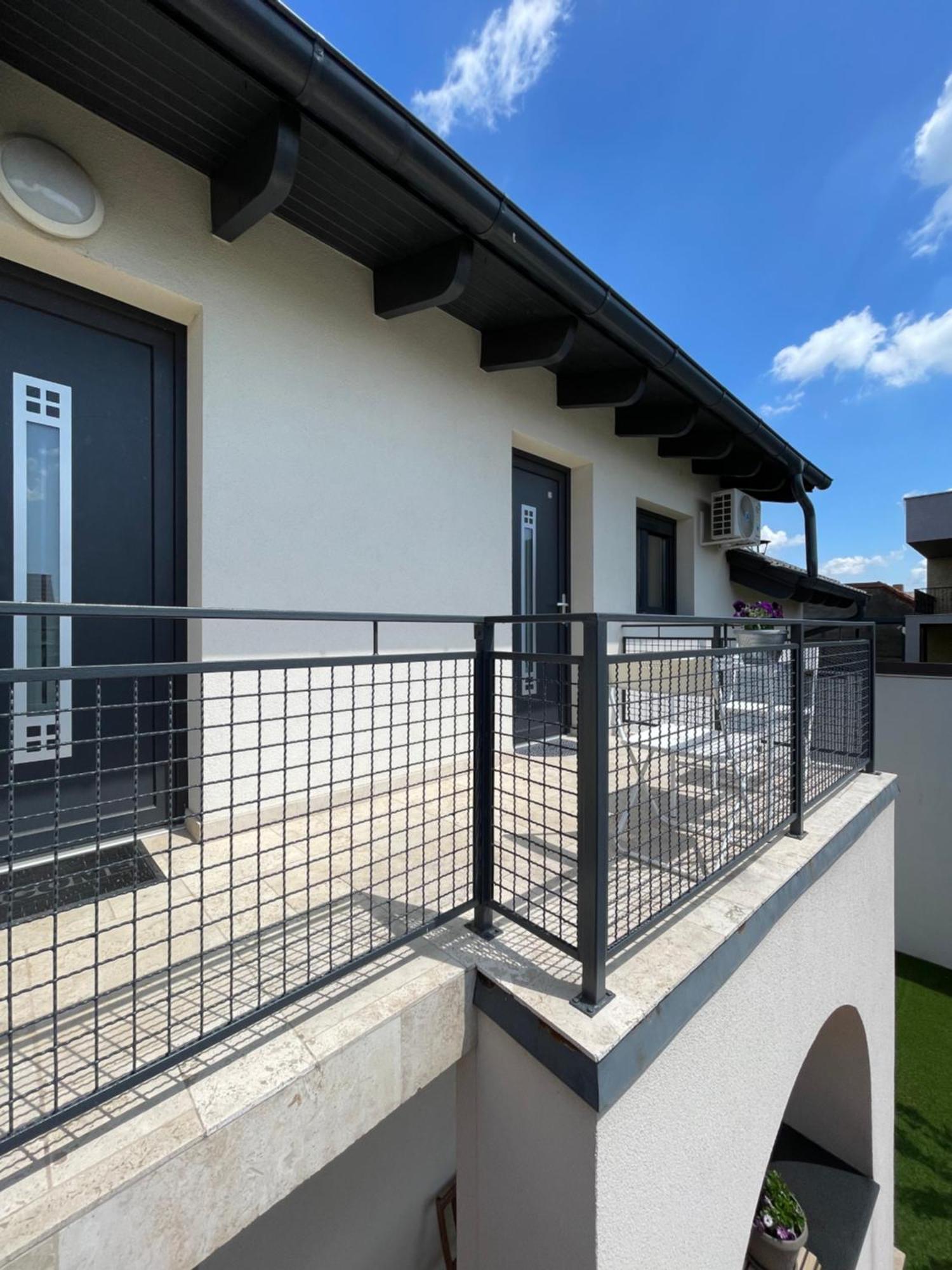 Apartment 6 Confort&Modern Arad Exterior foto