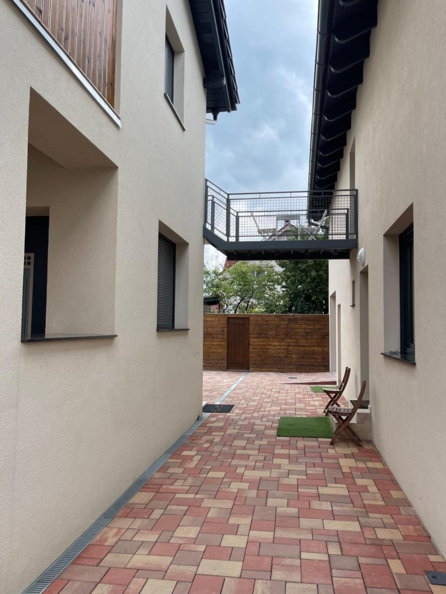 Apartment 6 Confort&Modern Arad Exterior foto